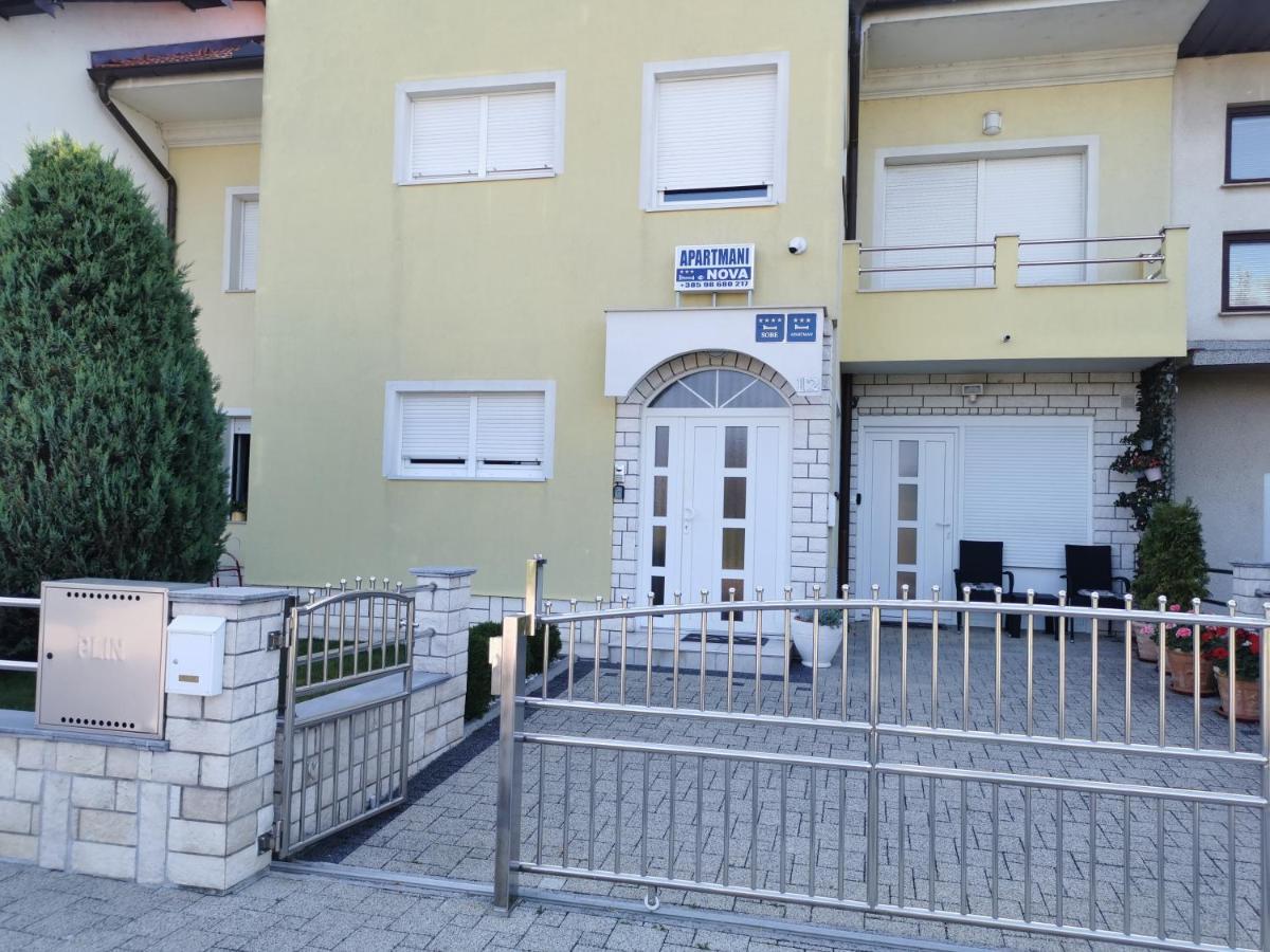 Apartmani Nova Karlovac Rum bild